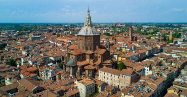 Day Trip to Pavia and Oltrepo Pavese from Milan
